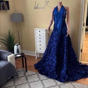🥀Elegant Blue Halter Gown🥀